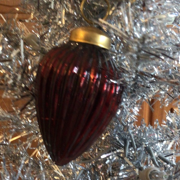 Vintage Red Ribbon Kugel Style Ornaments - Picture 2 of 4